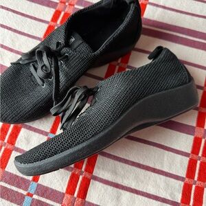 Arcopedico Women’s Sneakers